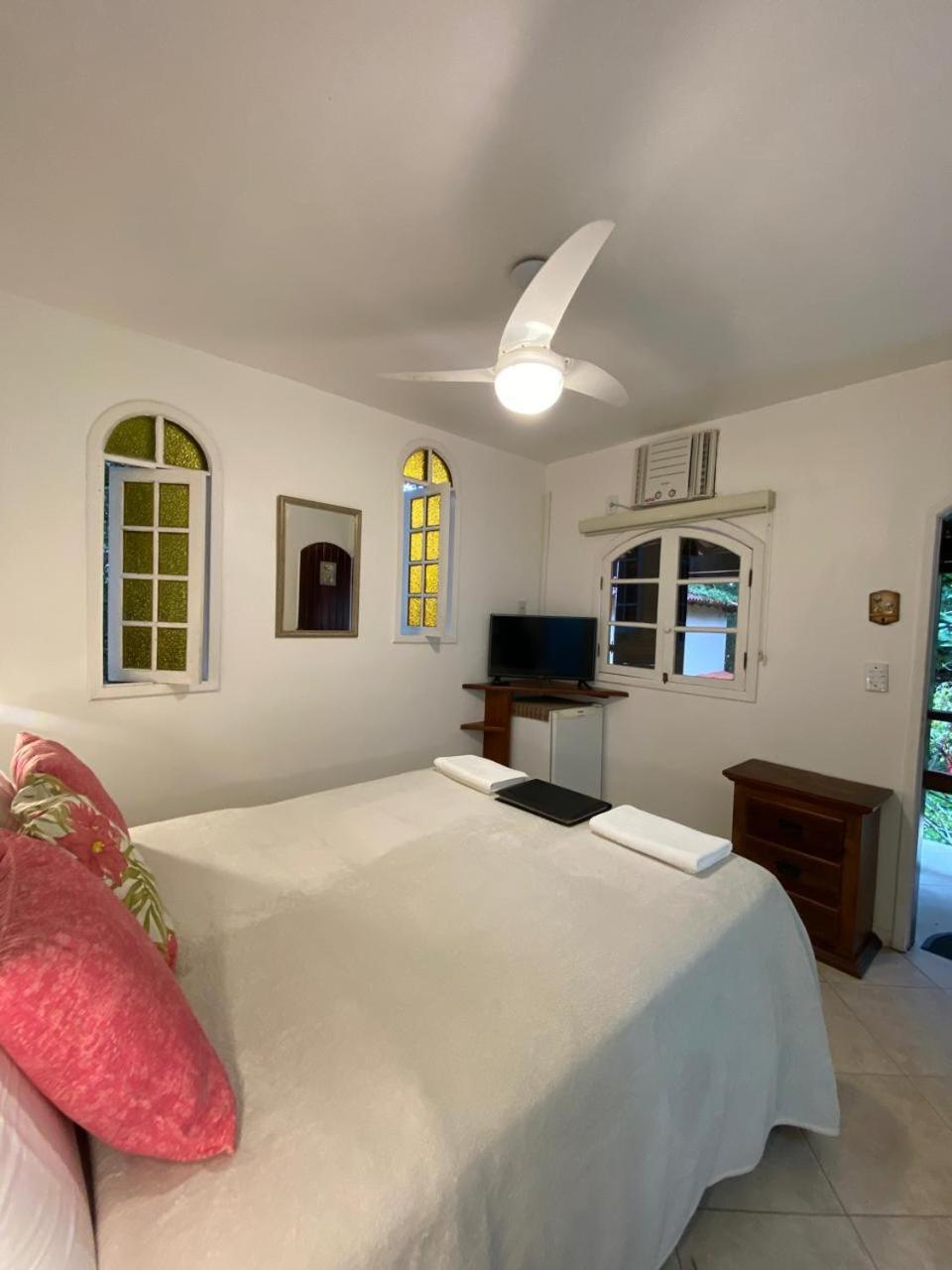 Aratinga Inn Vila do Abraao Exterior photo